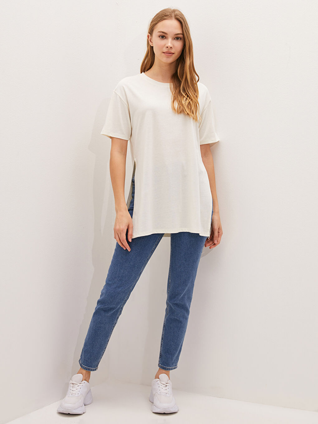 Ekru Bisiklet Yaka Düz Kısa Kollu Kadın Spor Tunik-4