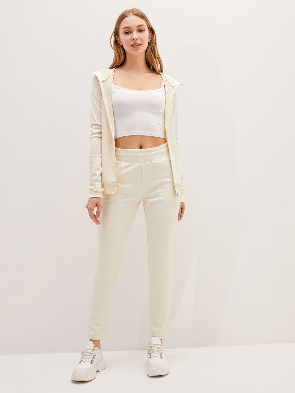 بنطلون رياضي للسيدات بخصر مطاطي وتفاصيل جيوب-2