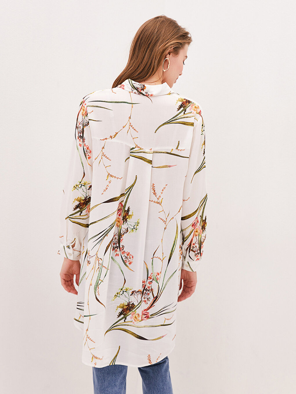 LCWAIKIKI Classic Patterned Long Sleeve Viscose Women's Shirt Tunic -S1IP97Z8-LRA