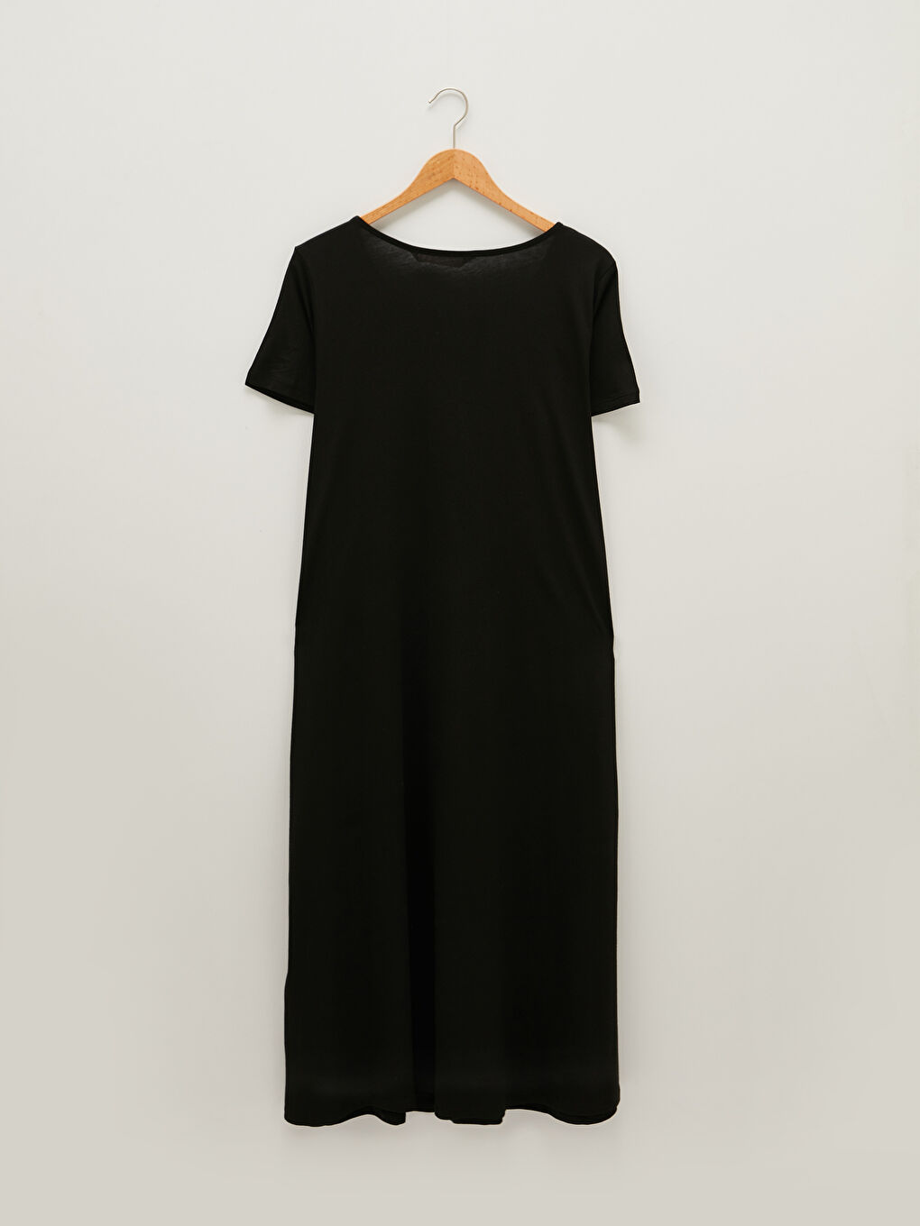 Siyah Kaçık Yaka Düz Kısa Kollu Büyük Beden Kadın Gecelik-5