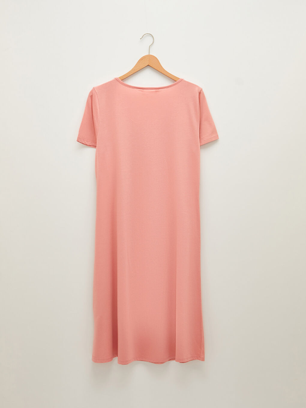 Pembe Bisiklet Yaka Nakışlı Kısa Kollu Büyük Beden Kadın Gecelik-6