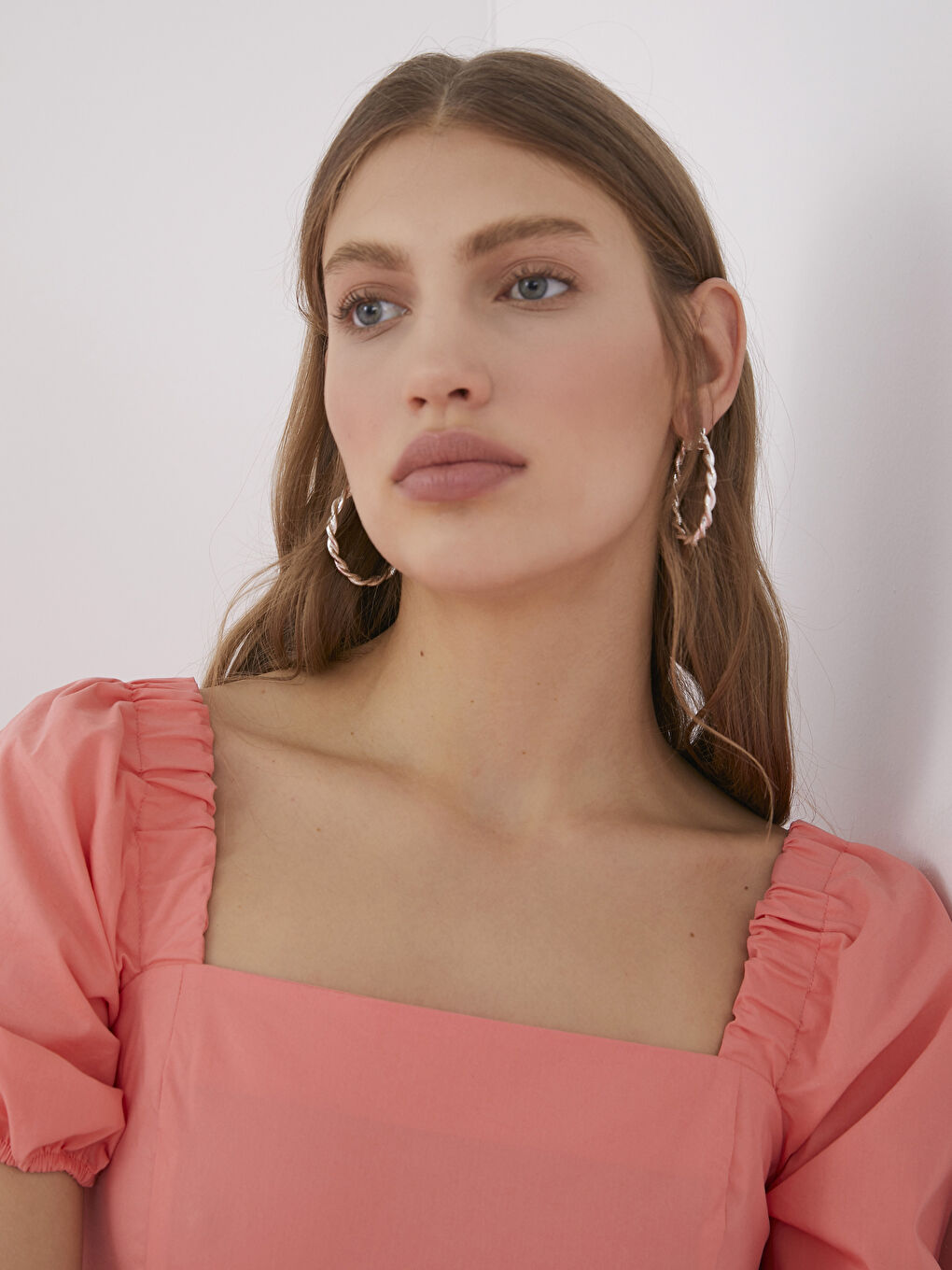 Robe Femme à Manches Courtes Droite à Col Carré en Popeline-4