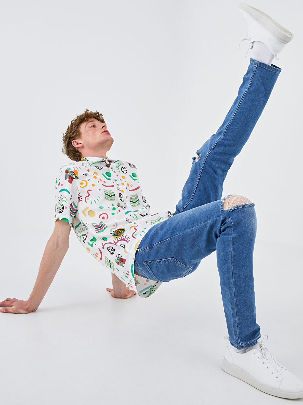 Beyaz Regular Fit Kısa Kollu Desenli Erkek Gömlek-2