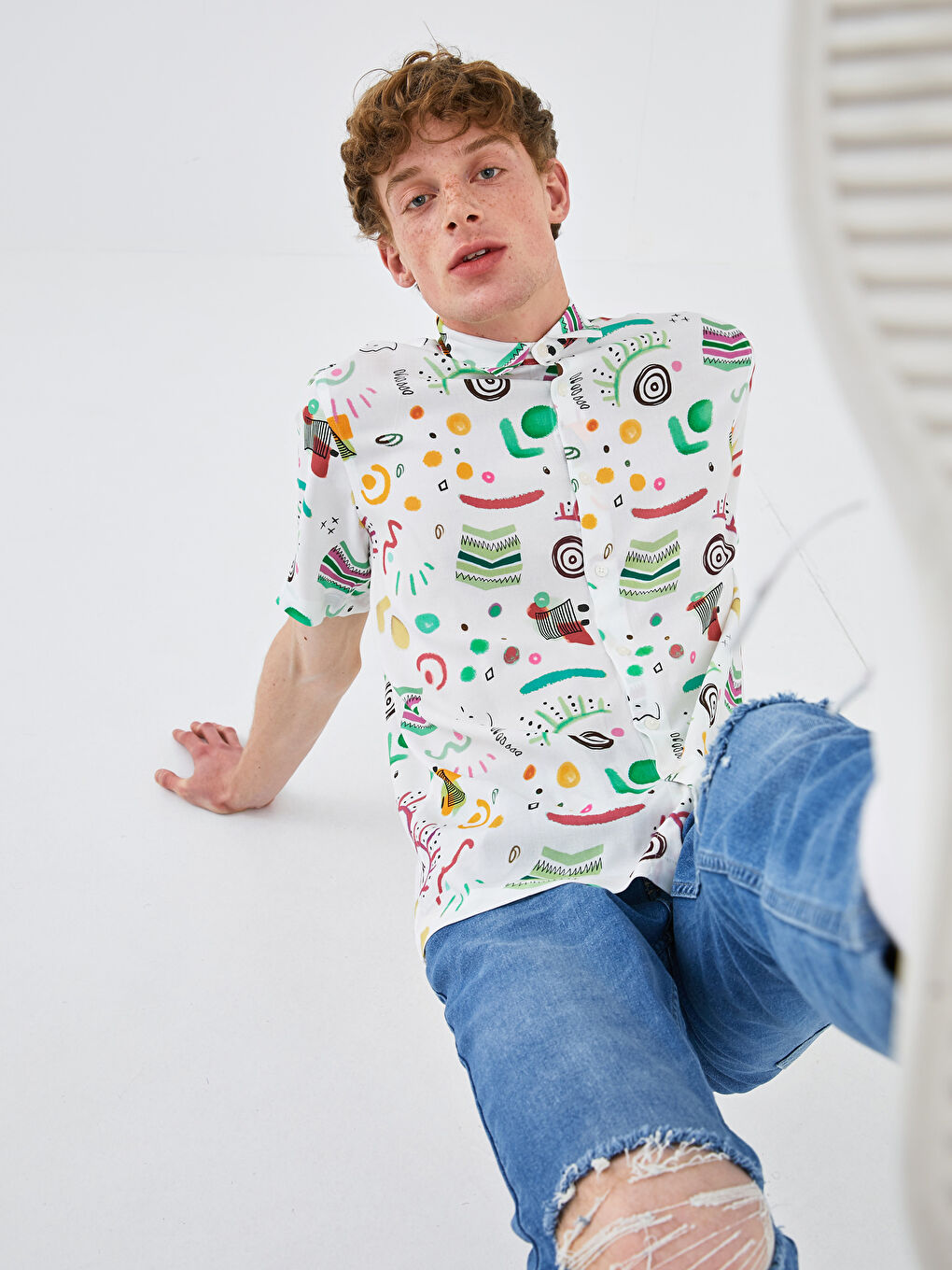 Beyaz Regular Fit Kısa Kollu Desenli Erkek Gömlek-4