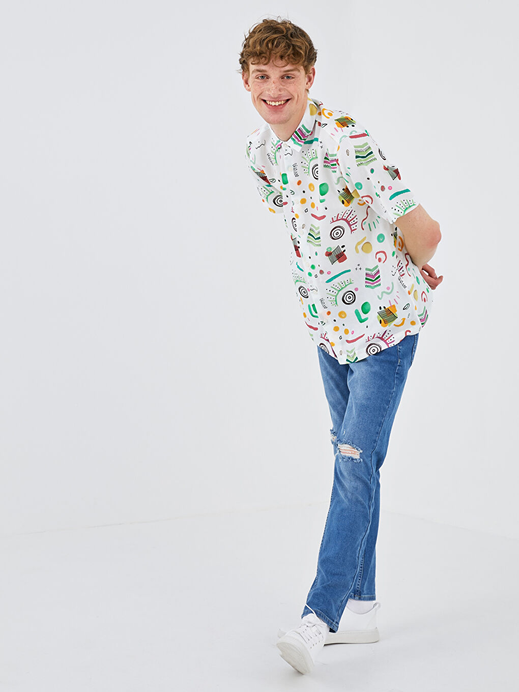 Beyaz Regular Fit Kısa Kollu Desenli Erkek Gömlek-5