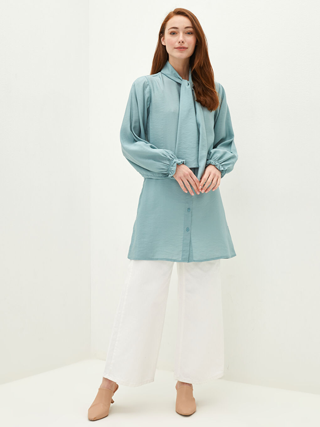 Mavi Bağlamalı Yaka Düz Uzun Kollu Kadın Tunik-1