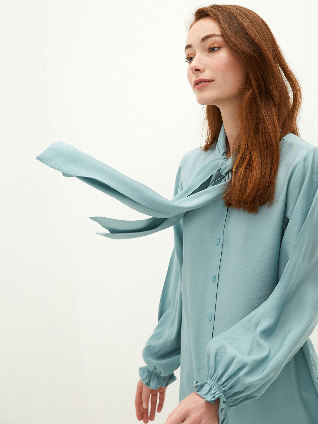 Mavi Bağlamalı Yaka Düz Uzun Kollu Kadın Tunik-4