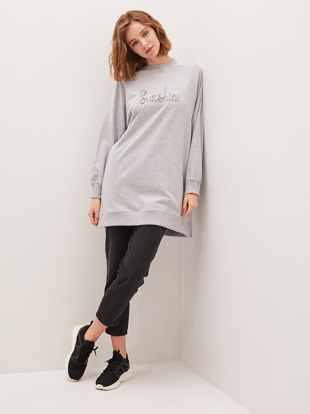 Gri Bisiklet Yaka Nakışlı Uzun Kollu Kadın Sweatshirt Tunik-2