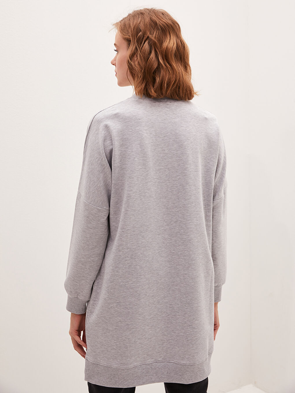 Gri Bisiklet Yaka Nakışlı Uzun Kollu Kadın Sweatshirt Tunik-3