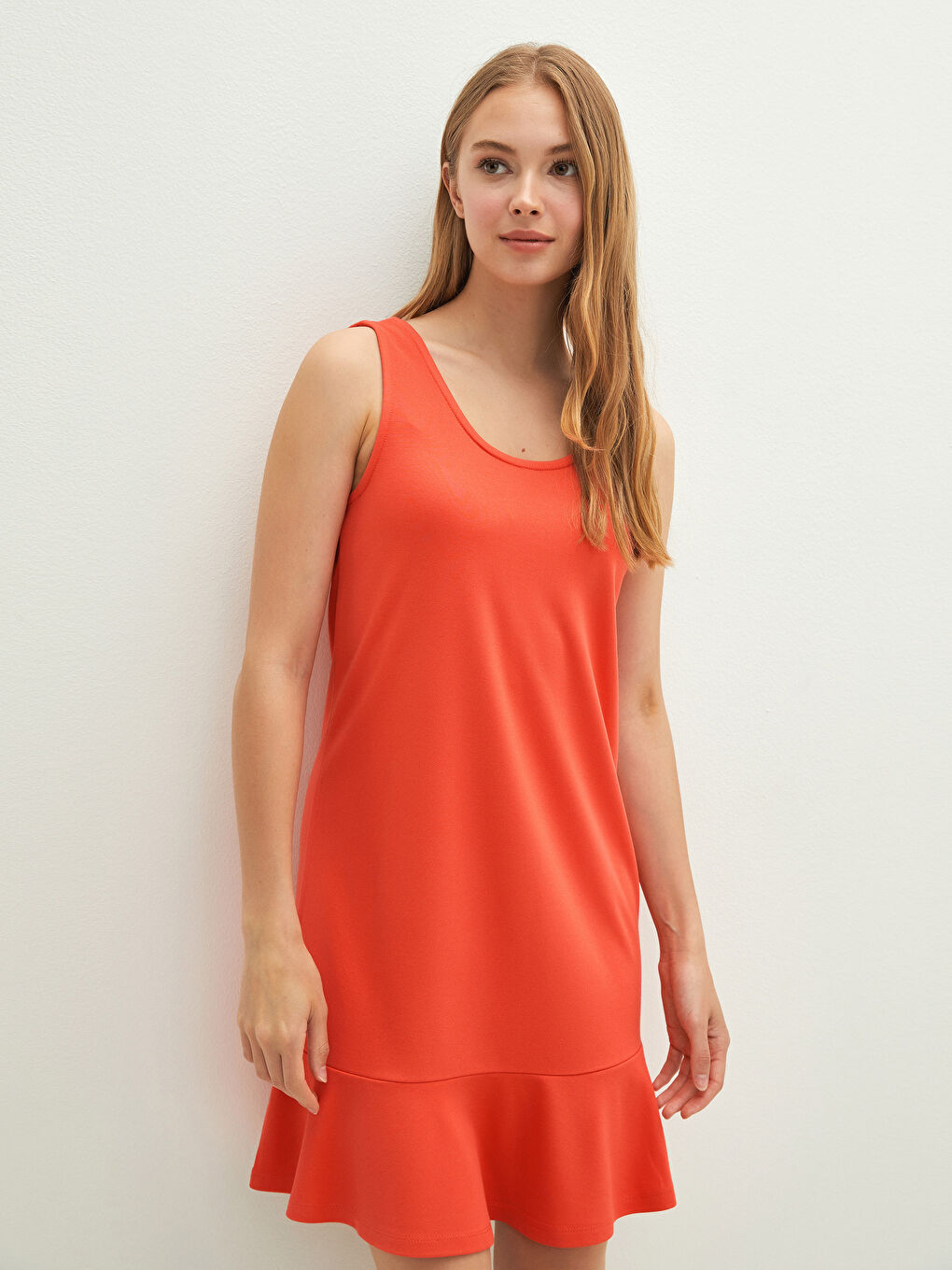 Mercan U Yaka Düz Kolsuz A Kesim Kadın Elbise