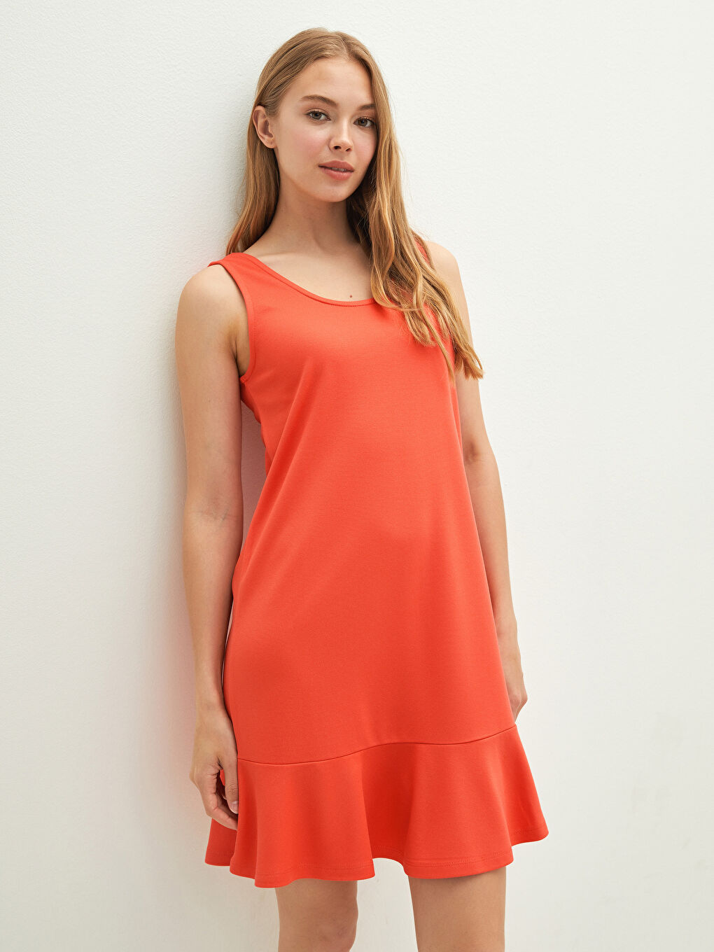 Mercan U Yaka Düz Kolsuz A Kesim Kadın Elbise-1