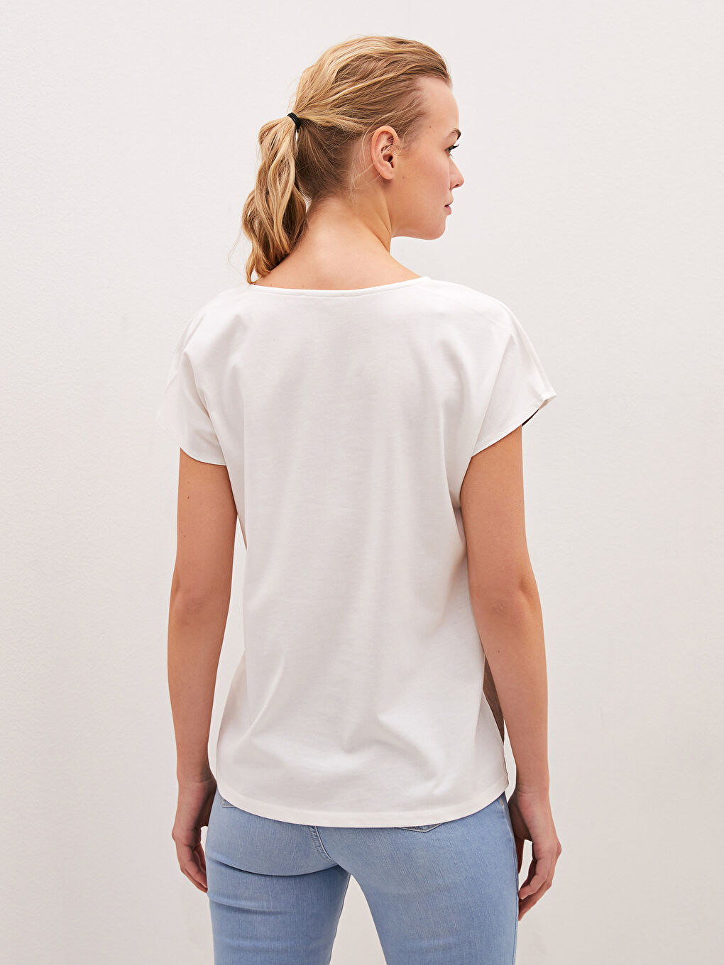 Kahverengi Bisiklet Yaka Renk Bloklu Kısa Kollu Kadın Tişört-4