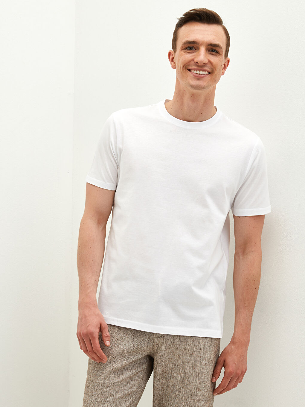 Beyaz Bisiklet Yaka Kısa Kollu Basic Merserize Erkek Tişört-1