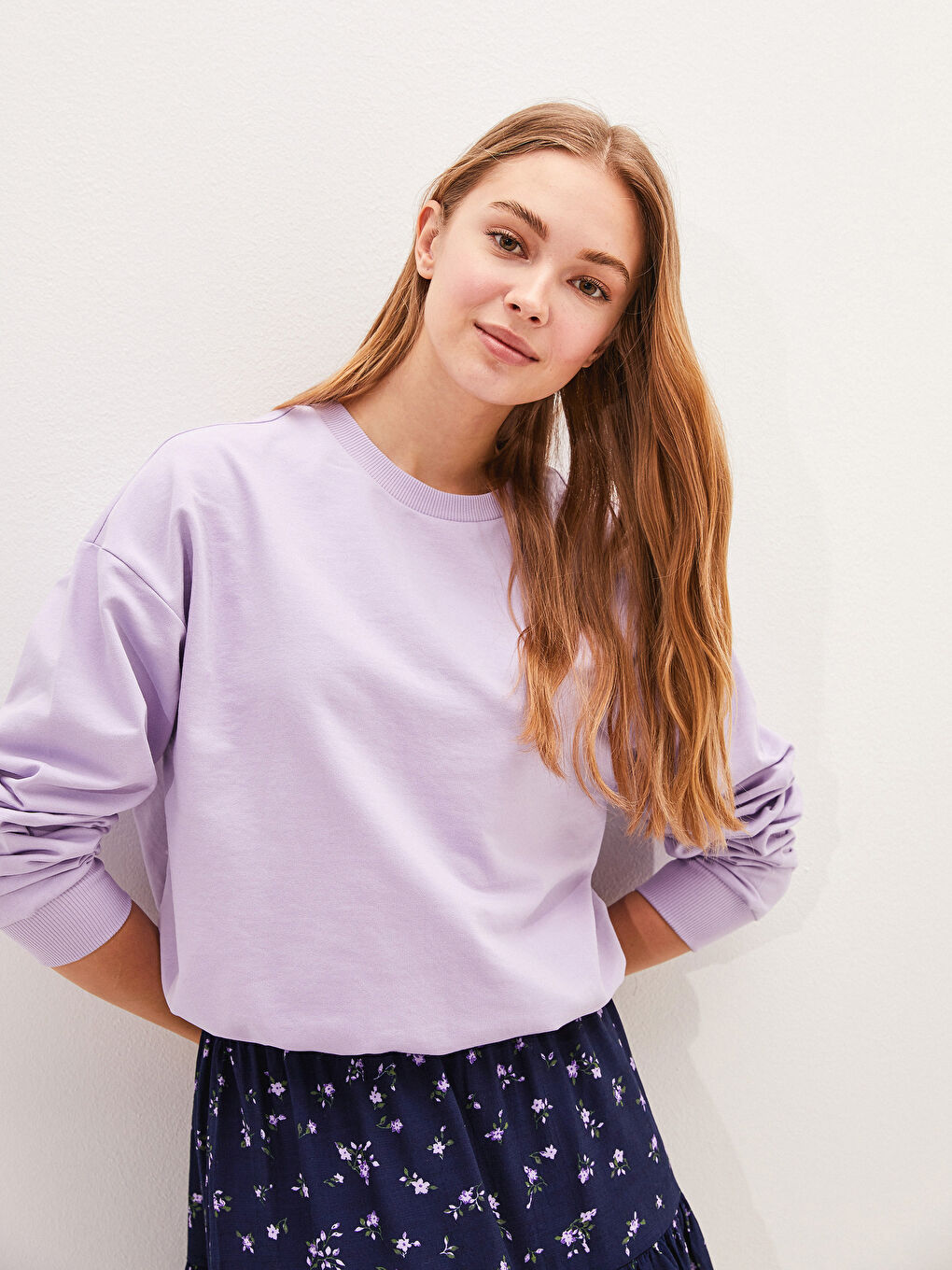 Crew Neck Plain Long Sleeve Women's Sweatshirt-1