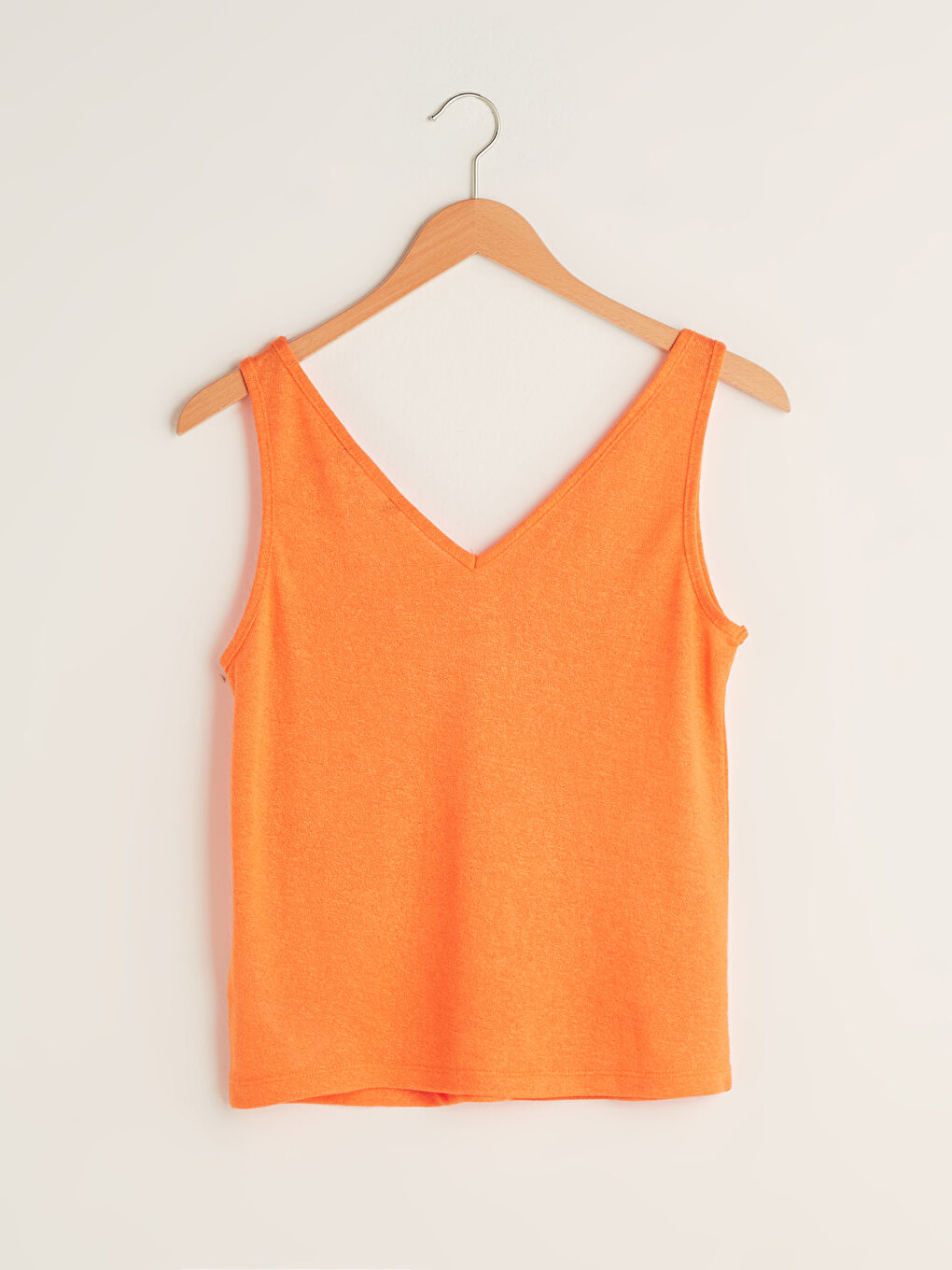 Turuncu Kadın V Yaka Askılı Düz Atlet-7