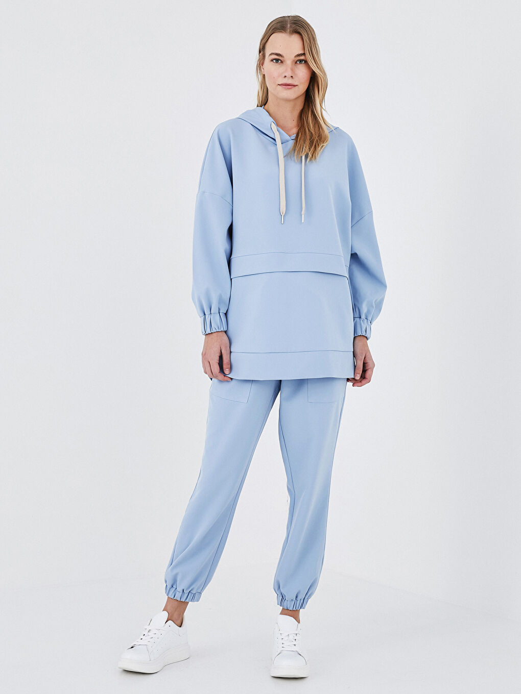 Mavi Kapüşon Yaka Düz Uzun Kollu Kadın Tunik-3