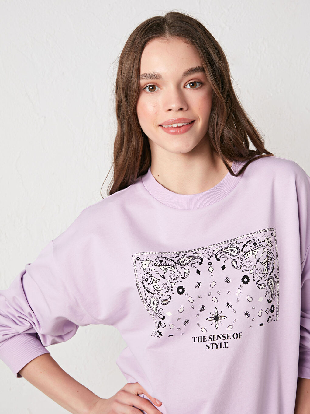 Crew Neck Printed Long Sleeve Women's Sweatshirt-1