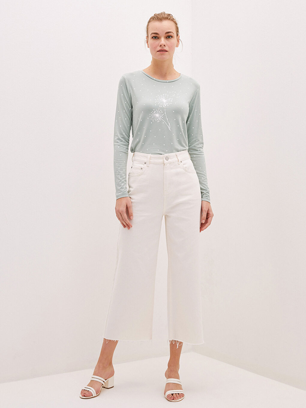 Crew Neck Printed Long Sleeve Women's T-Shirt-3