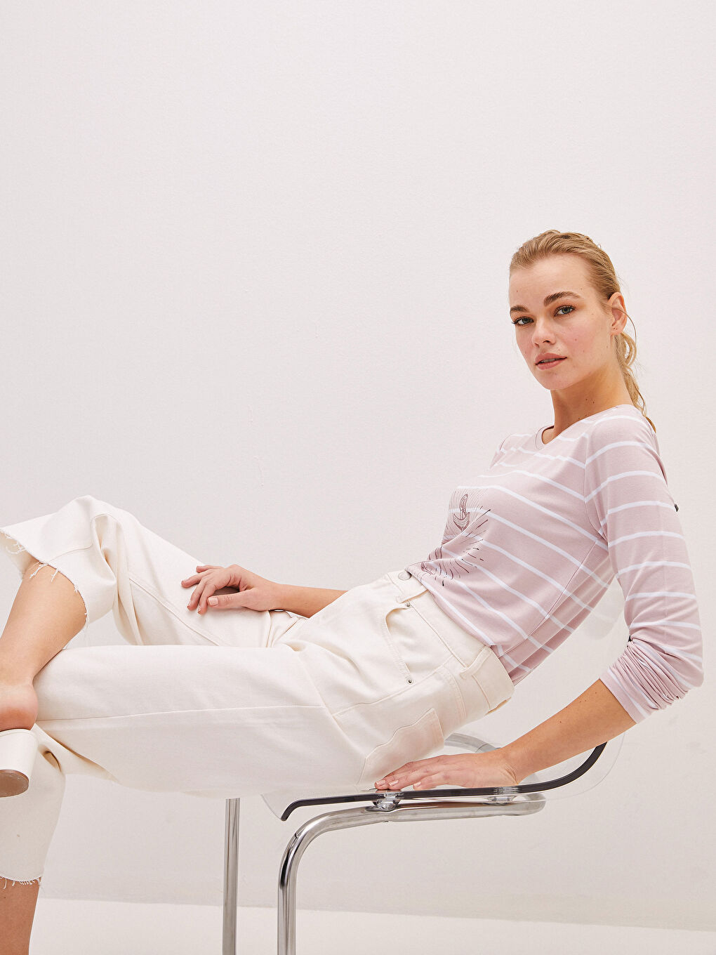 Crew Neck Printed Long Sleeve Women's T-Shirt-1