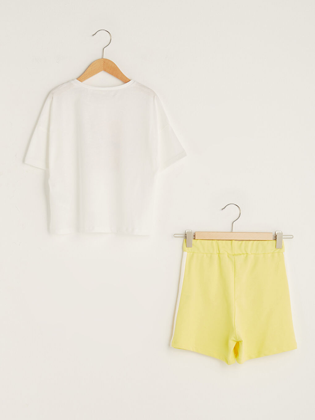 Ekru Bisiklet Yaka Baskılı Kısa Kollu Kız Çocuk Tişört ve Şort-1