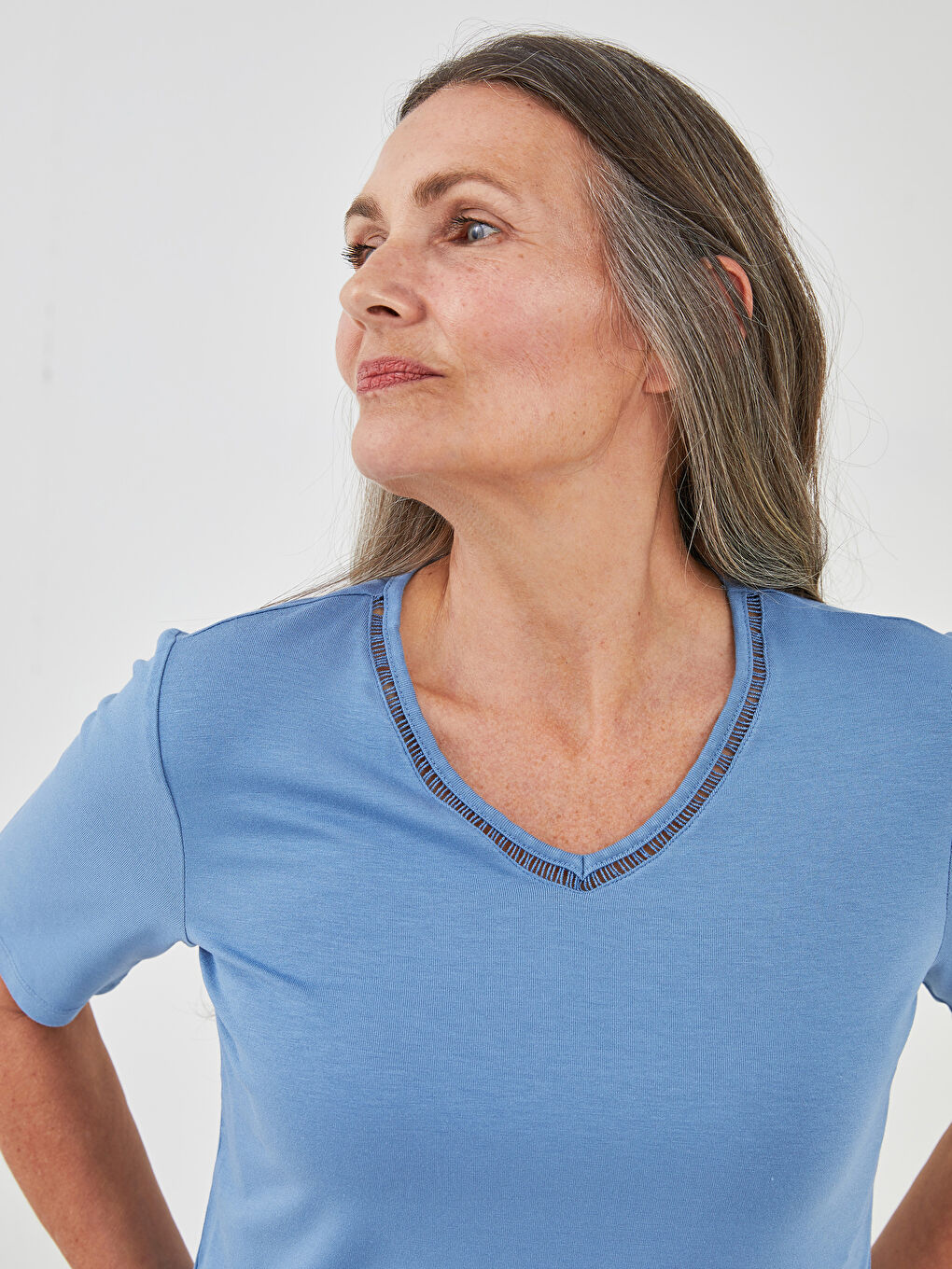 V Neck Embroidery Detailed Short Sleeve Women's Blouse-1