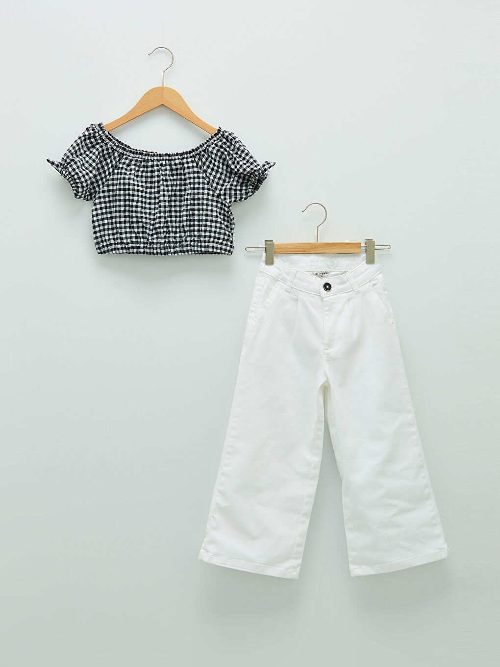 Siyah Kayık Yaka Ekose Kısa Kollu Kız Çocuk Bluz ve Pantolon