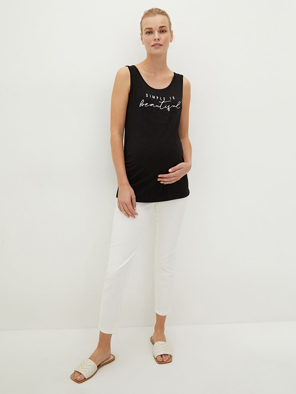 Siyah Bisiklet Yaka Baskılı A Kesim Pamuklu Kadın Atlet-2