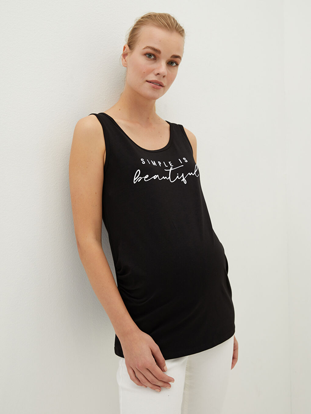 Siyah Bisiklet Yaka Baskılı A Kesim Pamuklu Kadın Atlet-1