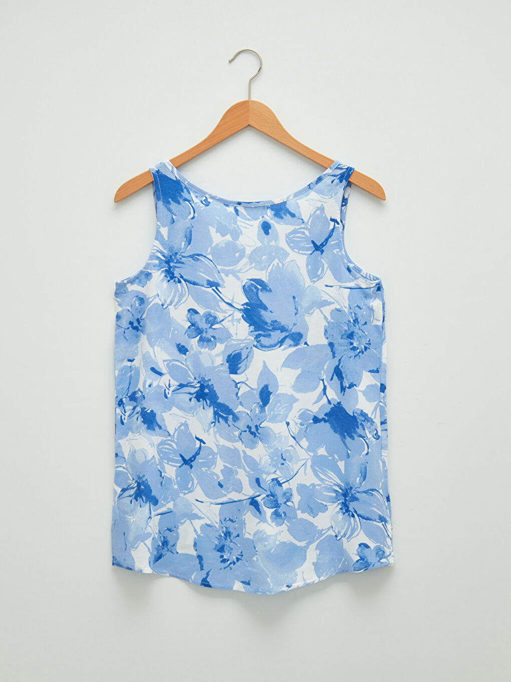 Блуза с V-образно деколте, цветен принт, вискоза - Жени-7