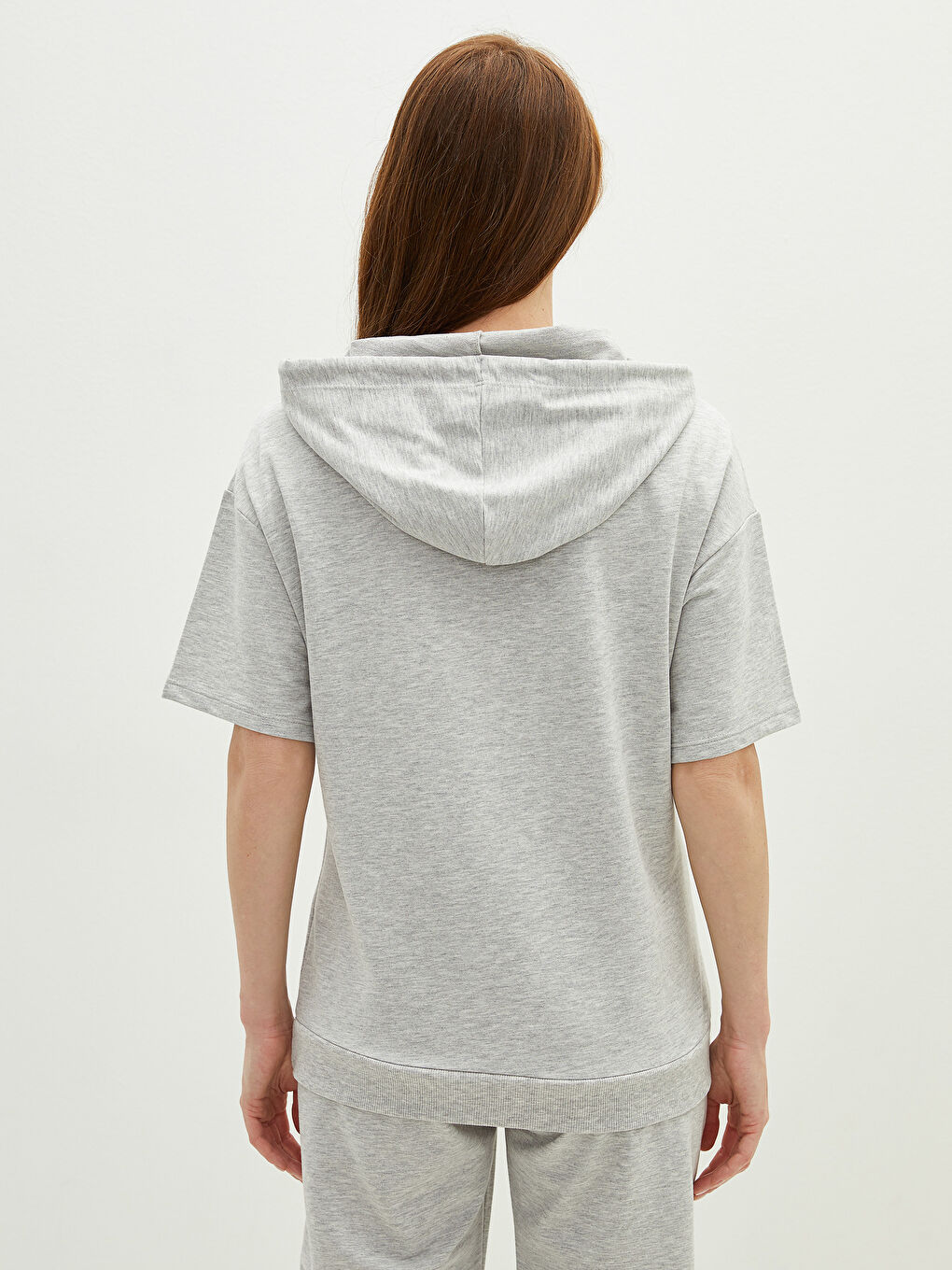 LCWAIKIKI Maternity Gri Kapüşon Yaka Düz Kısa Kollu Hamile Sweatshirt - 3
