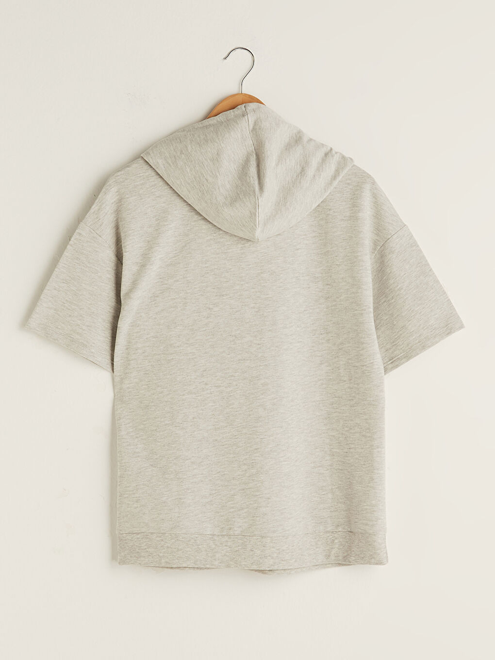 LCWAIKIKI Maternity Gri Kapüşon Yaka Düz Kısa Kollu Hamile Sweatshirt - 5