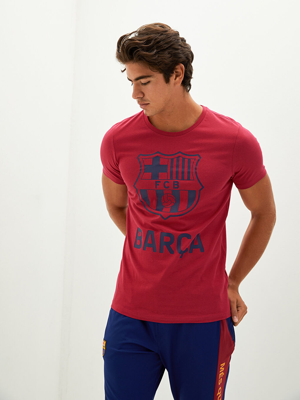 Bordo Bisiklet Yaka Kısa Kollu Barcelona Baskılı Aktif Spor Penye Erkek Taraftar Tişört-1