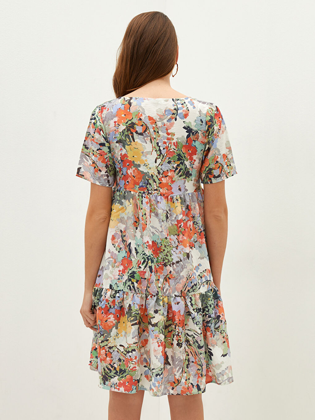 Karışık V Yaka Desenli Kısa Kollu Krep Kumaş Kadın Elbise-8