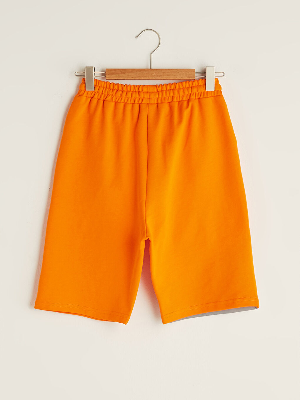 Turuncu Beli Lastikli Reflektörlü Baskılı Erkek Çocuk Şort-1