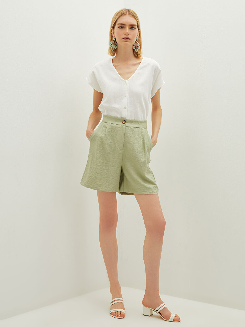 Women's High Waist Pocket Detailed Bermuda Shorts-3