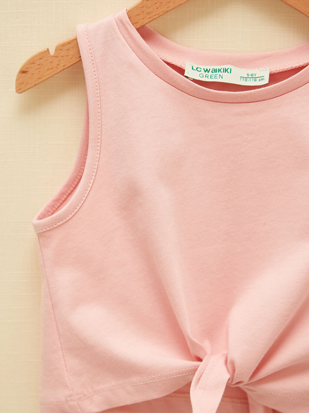 تيشيرت بدون أكمام أساسي بياقة دائرية للبنات-1