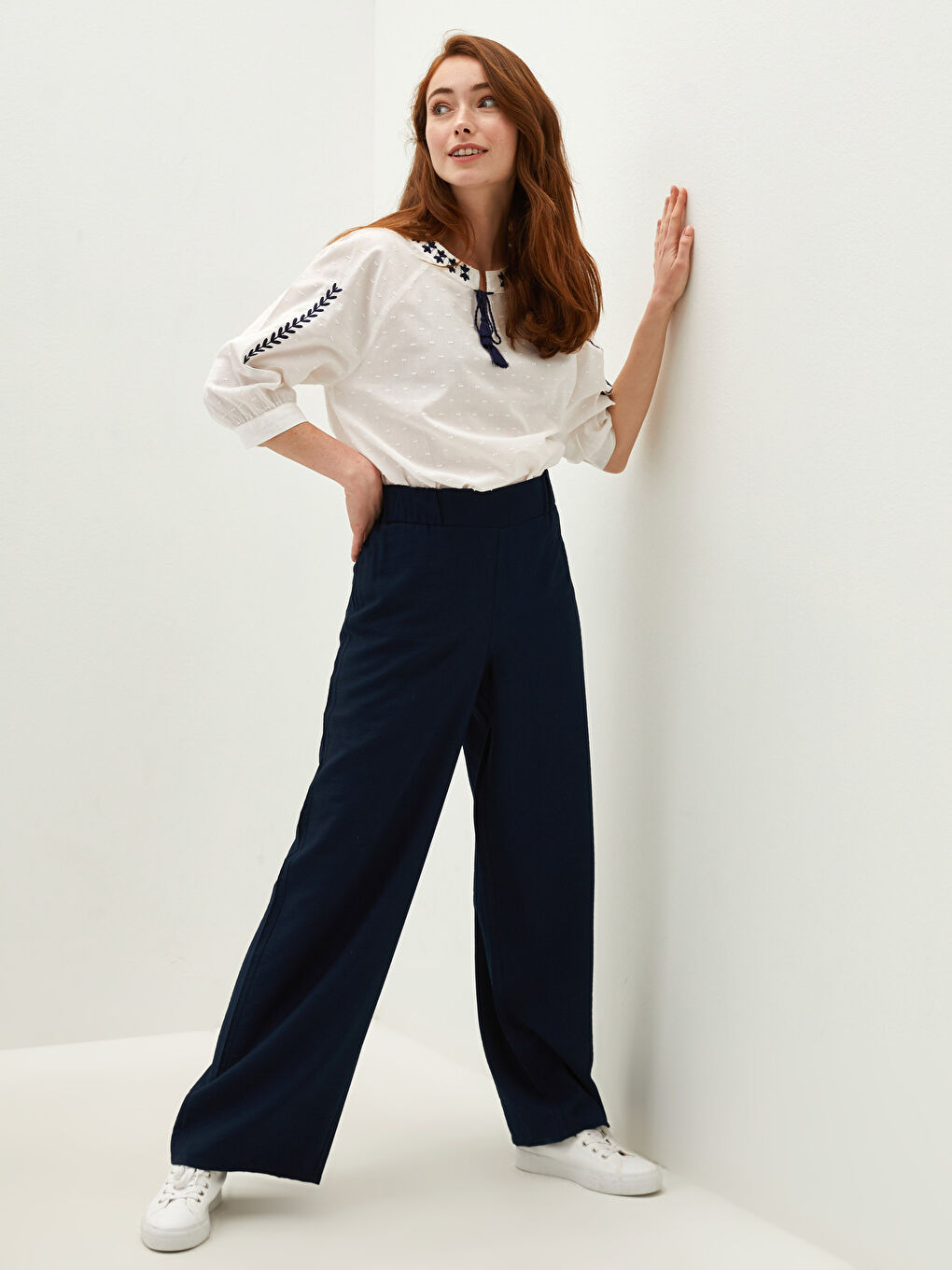 Pantalon Femme Coupe Droite En Tissu Belmando À Taille Élastique