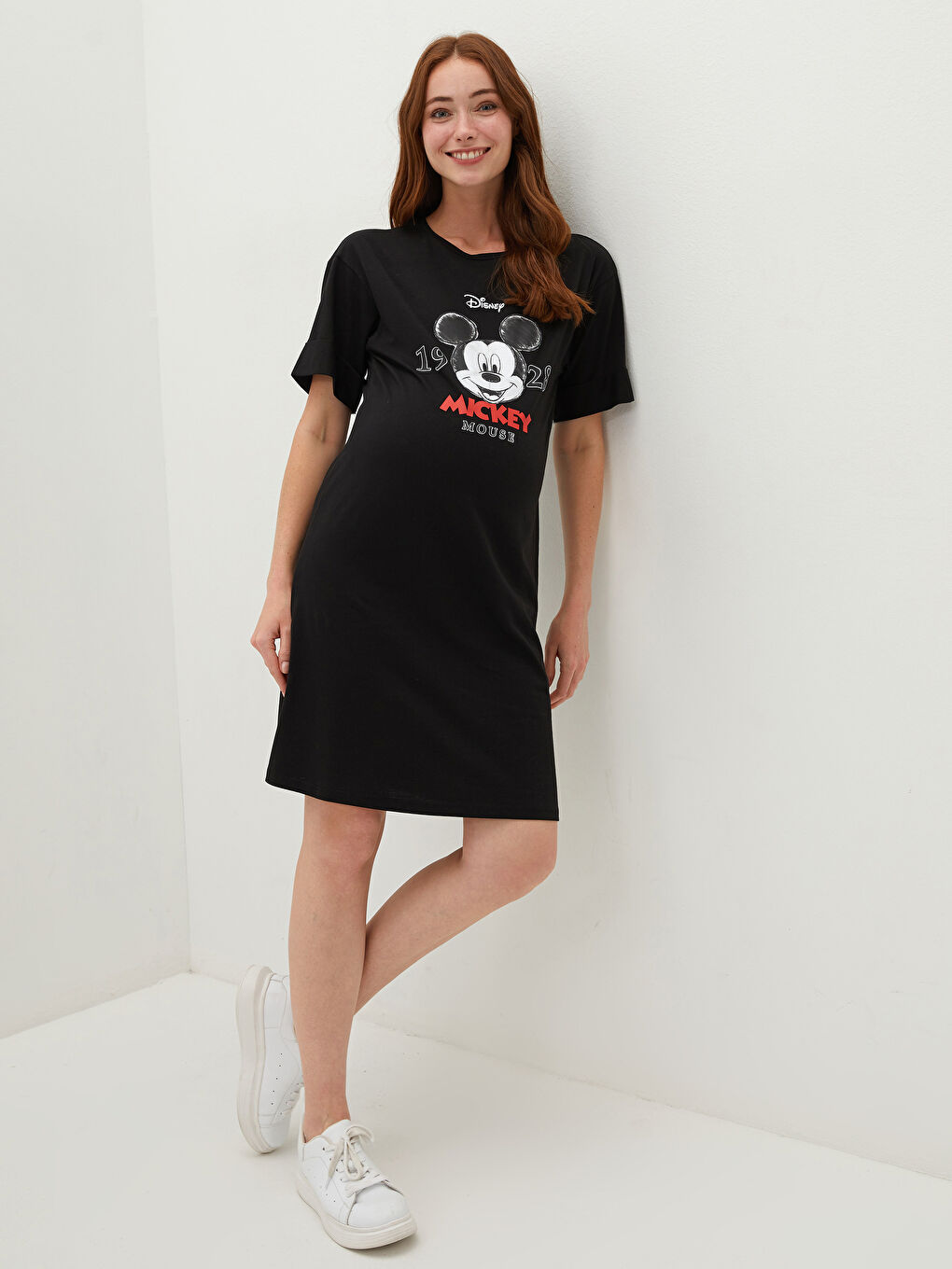 Siyah Bisiklet Yaka Mickey Mouse Baskılı Kısa Kollu Pamuklu Hamile Elbise