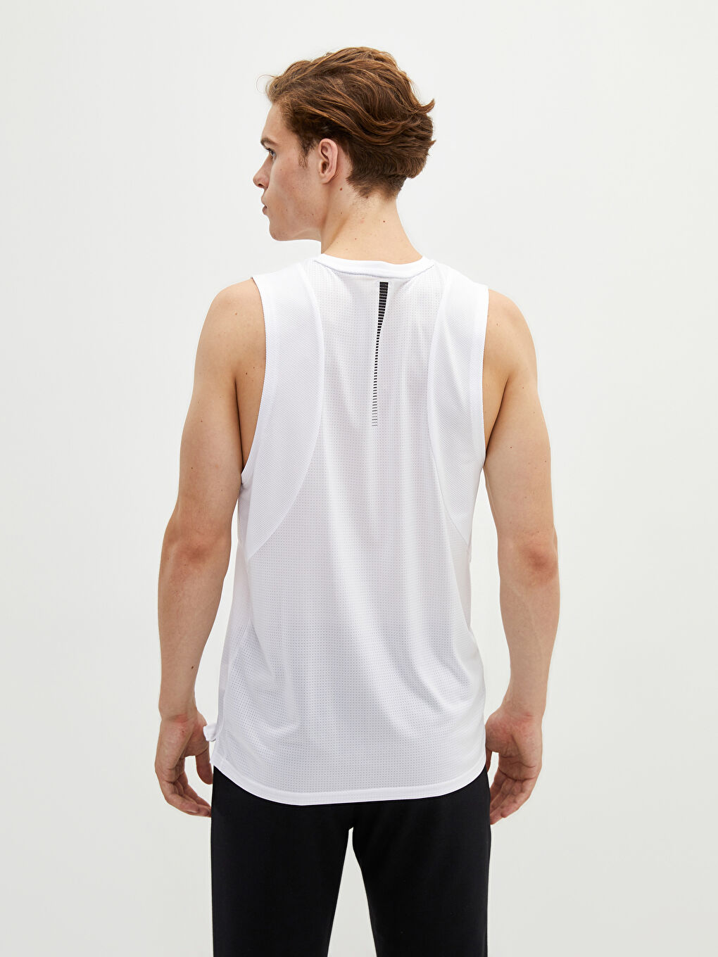 Beyaz Bisiklet Yaka Baskılı Erkek Kolsuz Tişört-4