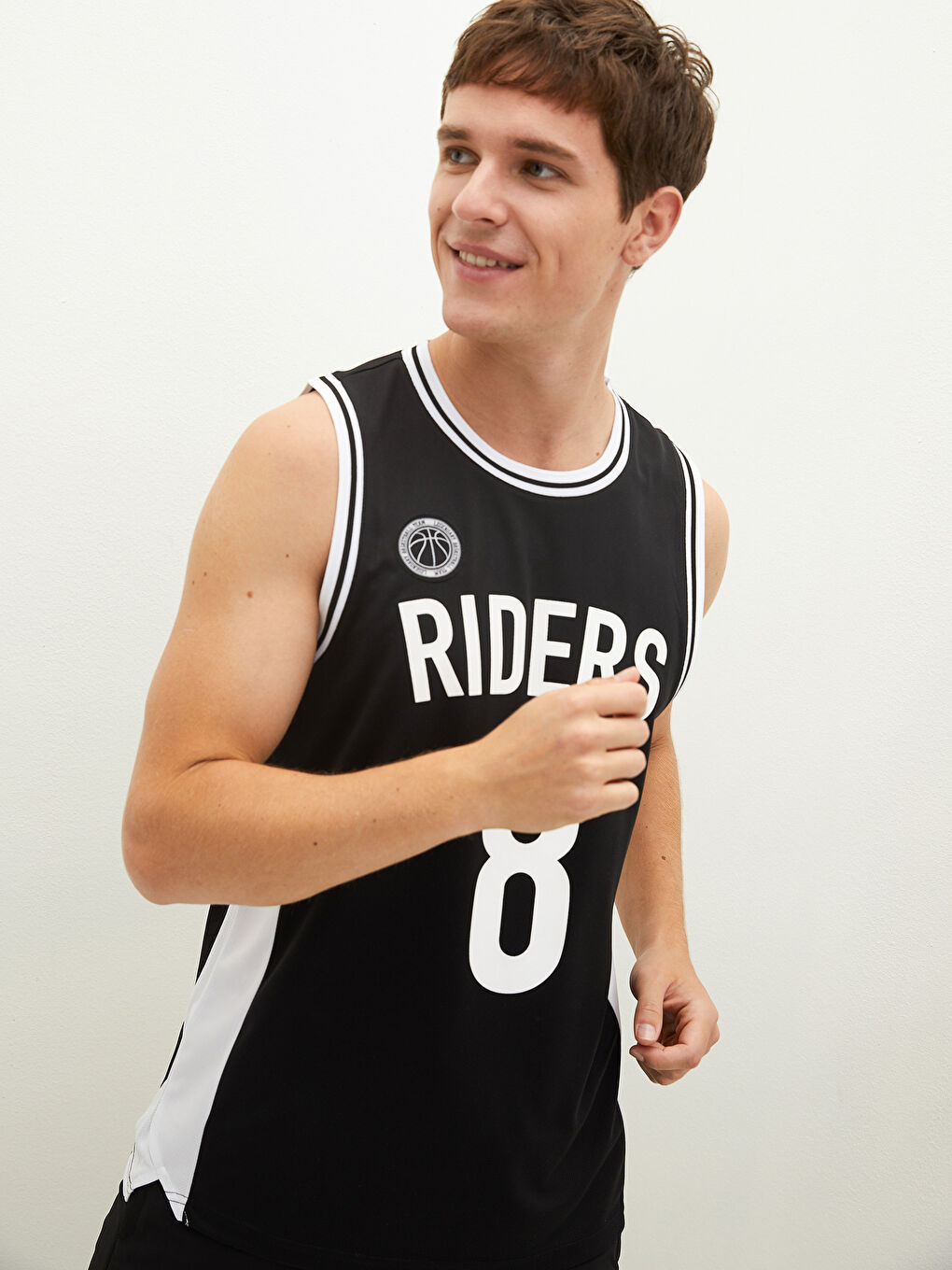 Siyah Bisiklet Yaka Baskılı Erkek Kolsuz Tişört