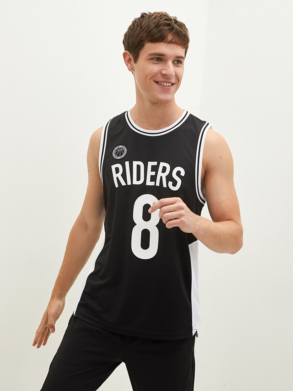 Siyah Bisiklet Yaka Baskılı Erkek Kolsuz Tişört-3