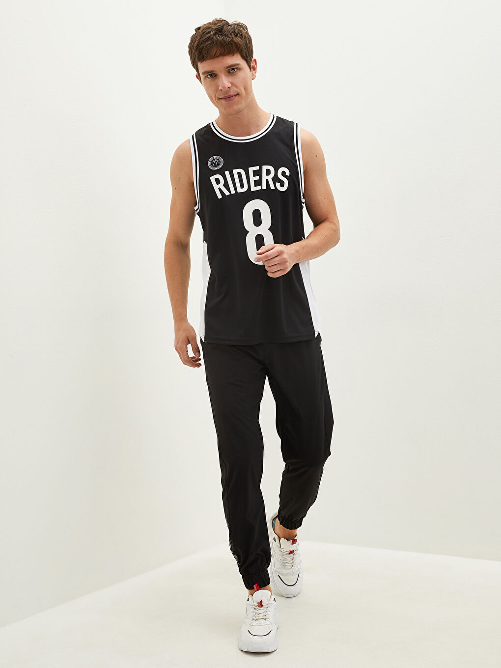 Siyah Bisiklet Yaka Baskılı Erkek Kolsuz Tişört-4