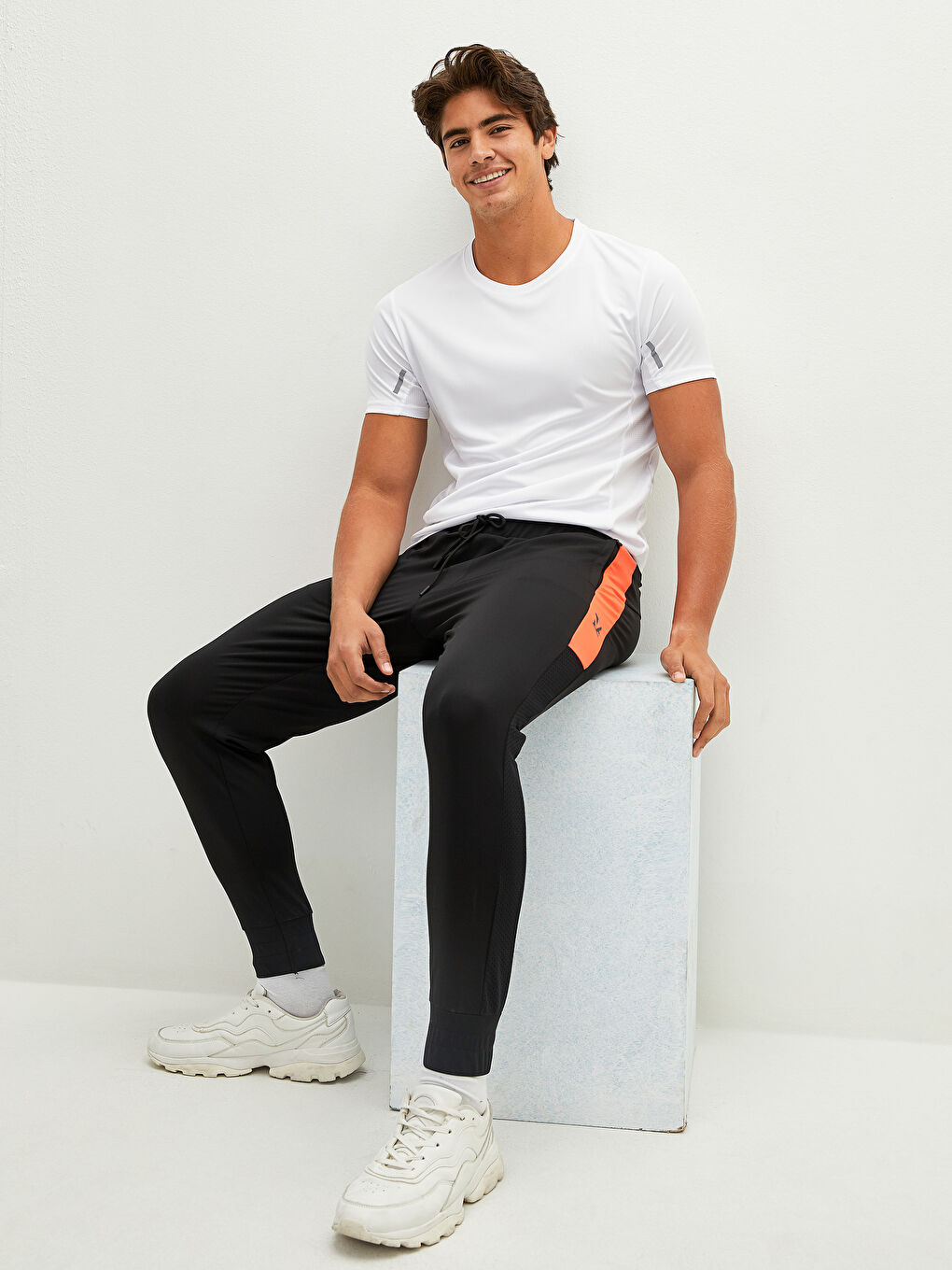 Siyah Slim Fit Erkek Jogger Eşofman Altı-4