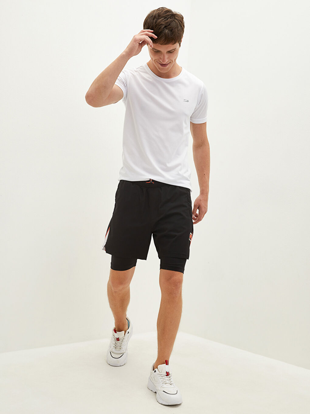 Siyah Standart Kalıp Aktif Spor Erkek Taytlı Şort-2