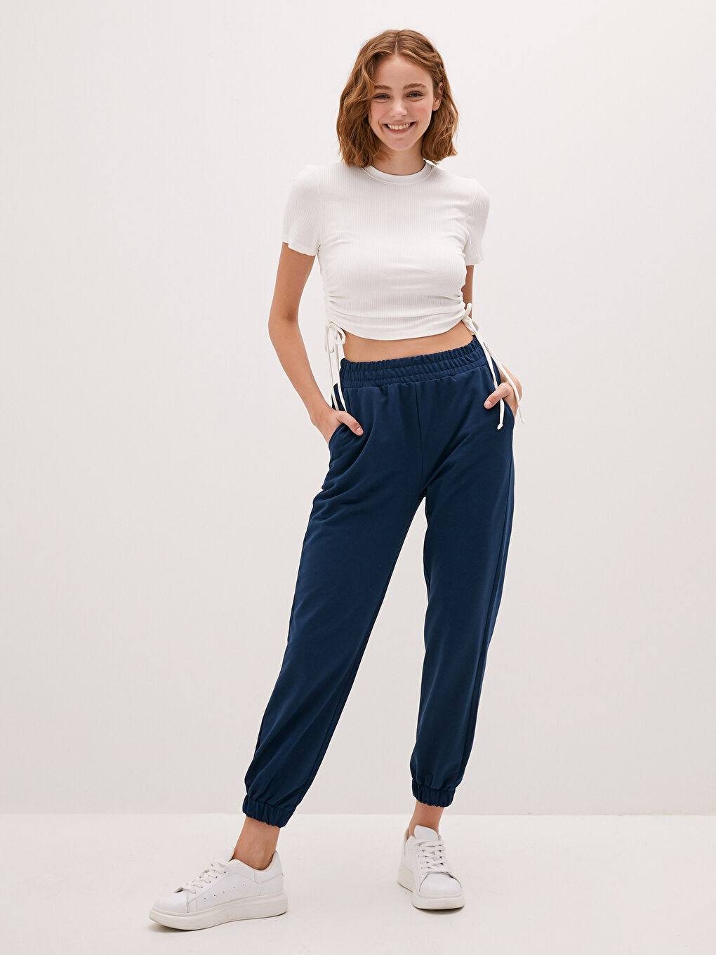 Elastic Waist Regular Pocket Detailed Women's Sweatpants-2