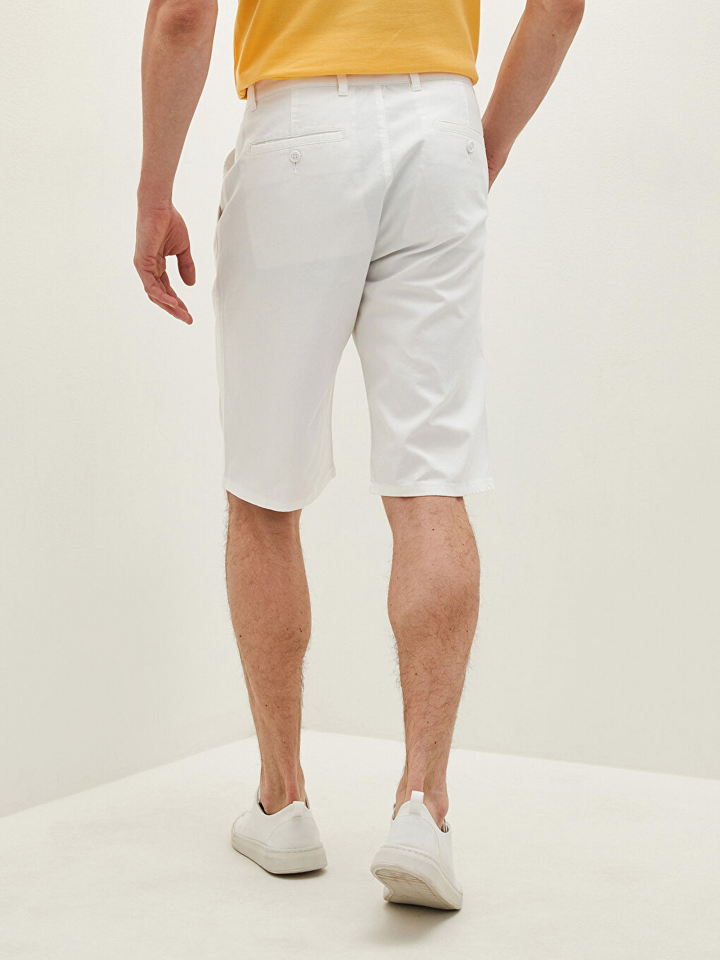 Beyaz Standart Kalıp Gabardin Erkek Şort-4