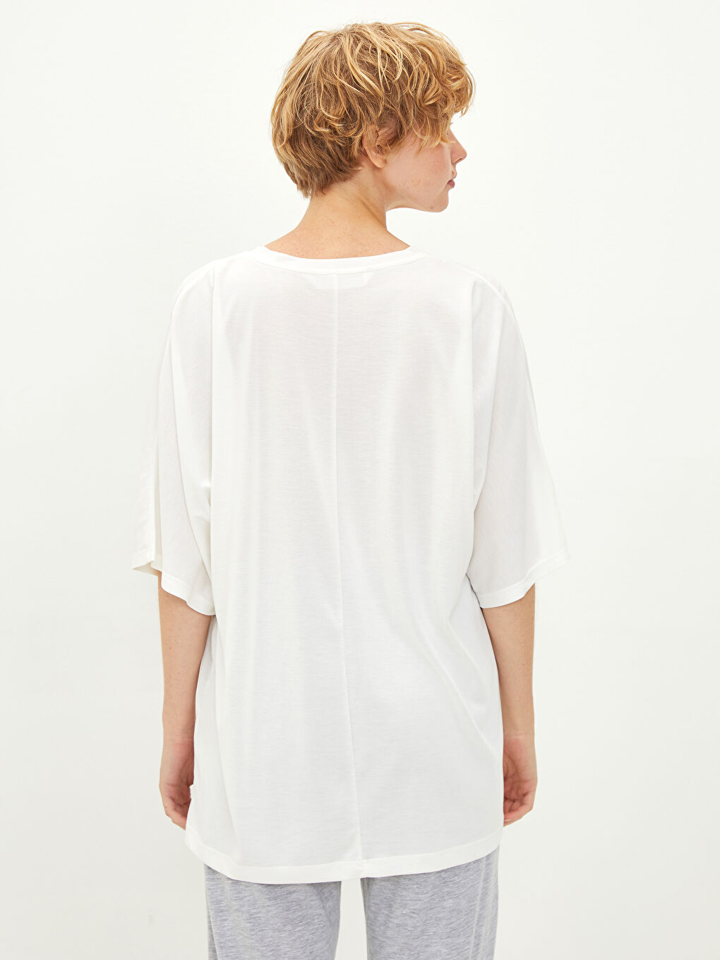 Ekru Bisiklet Yaka Düz Kısa Kollu Kadın Pijama Üst-3