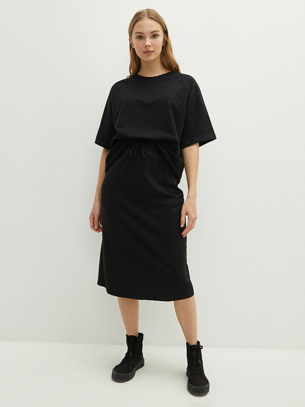 Siyah Beli Lastikli Slim Fit Kadın Kalem Etek-1