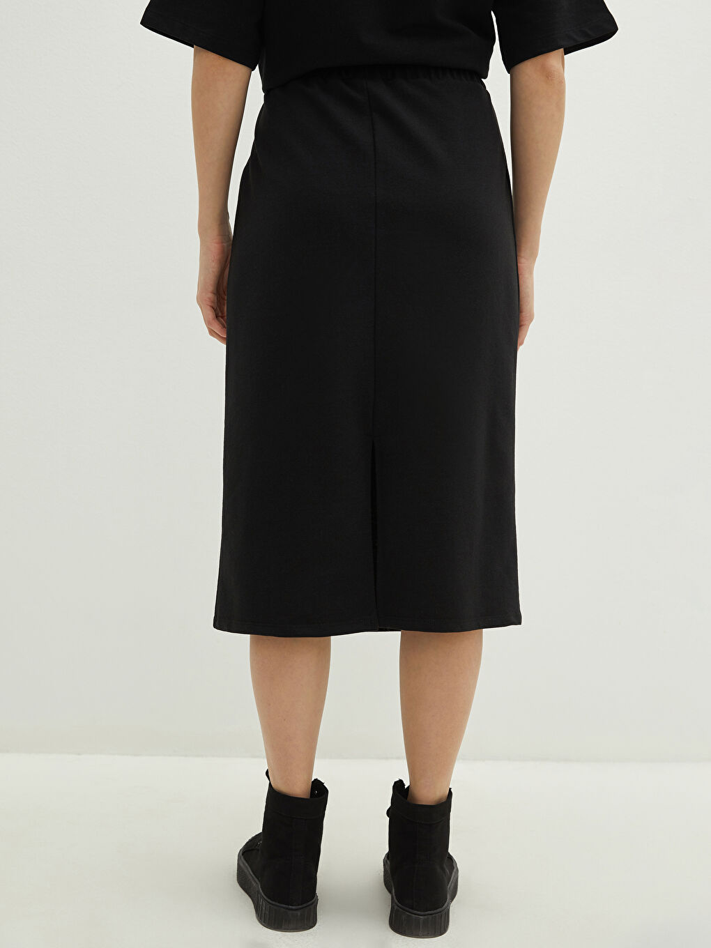 Siyah Beli Lastikli Slim Fit Kadın Kalem Etek-3