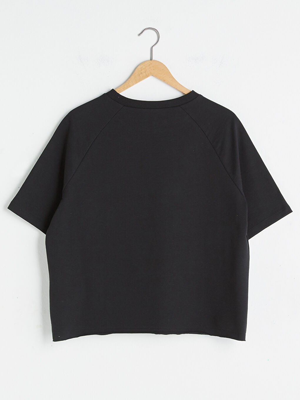 Siyah Bisiklet Yaka Düz Kısa Kollu Kadın Tişört-13